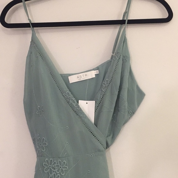*BOGO 50%*BN Astr seafoam embroidered maxi dress - Picture 5 of 8